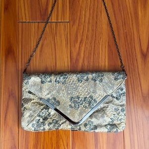 🌿 Beige Gold Envelope Bag